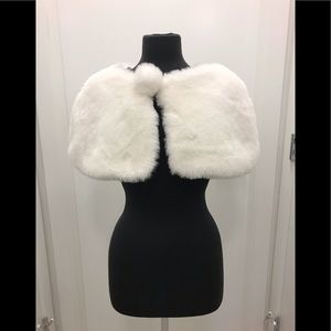 ❤️Faux white shawl S